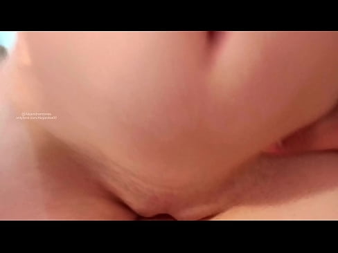 ❤️ Guļu māsas istabā, un tā es pamodos ❌ Sekss video pie mums ❤