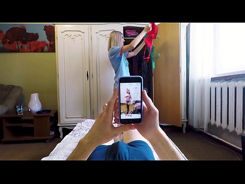 ❤️ Pamāte lika brālim taisni pirms mamma atnāca mājās ❌ Sekss video pie mums ❤
