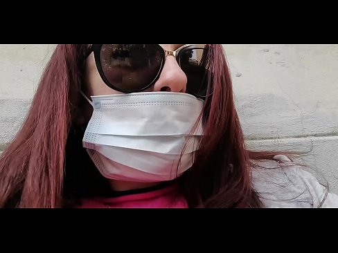 ❤️ Nicoletta atriebjas savam kaimiņam un čurā viņa garāžā (Īpaša Covid19 Itālijas karantīna) ❌ Sekss video pie mums ❤